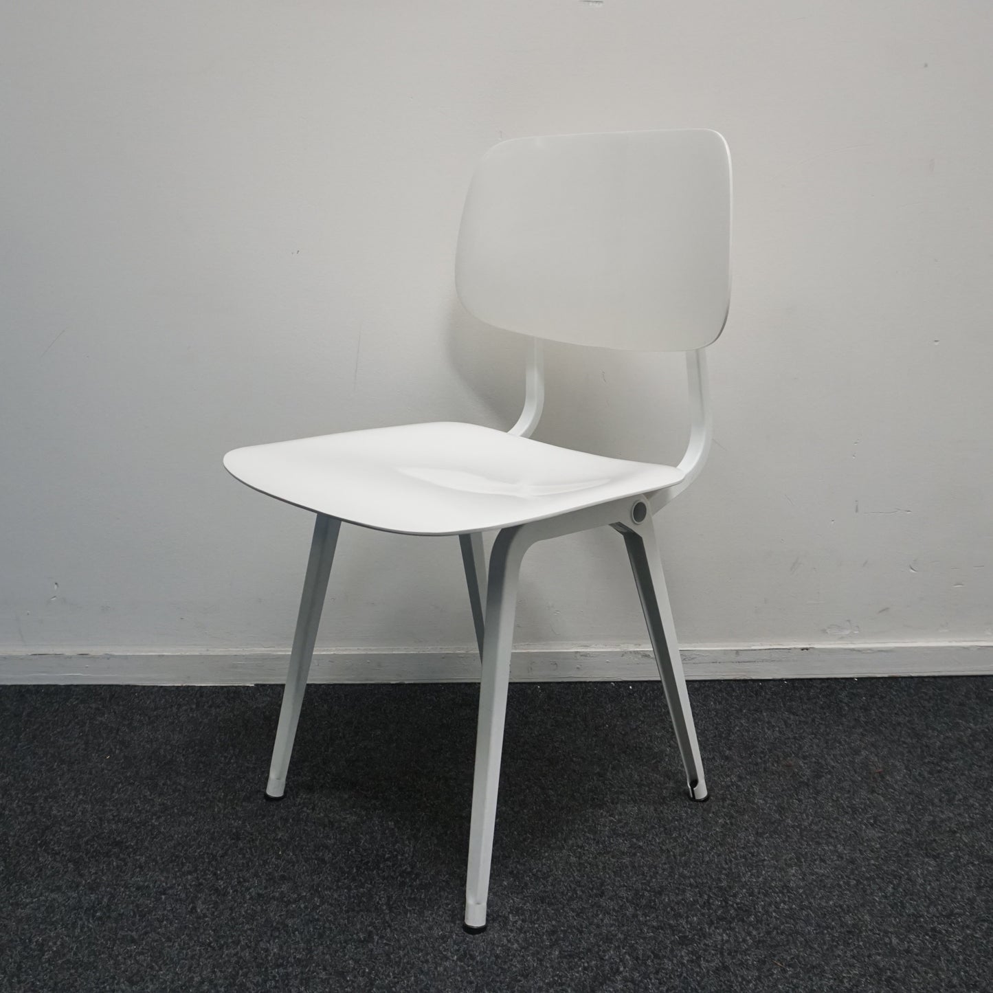 Ahrend Revolt Friso Kramer Design Stoelen | Wit