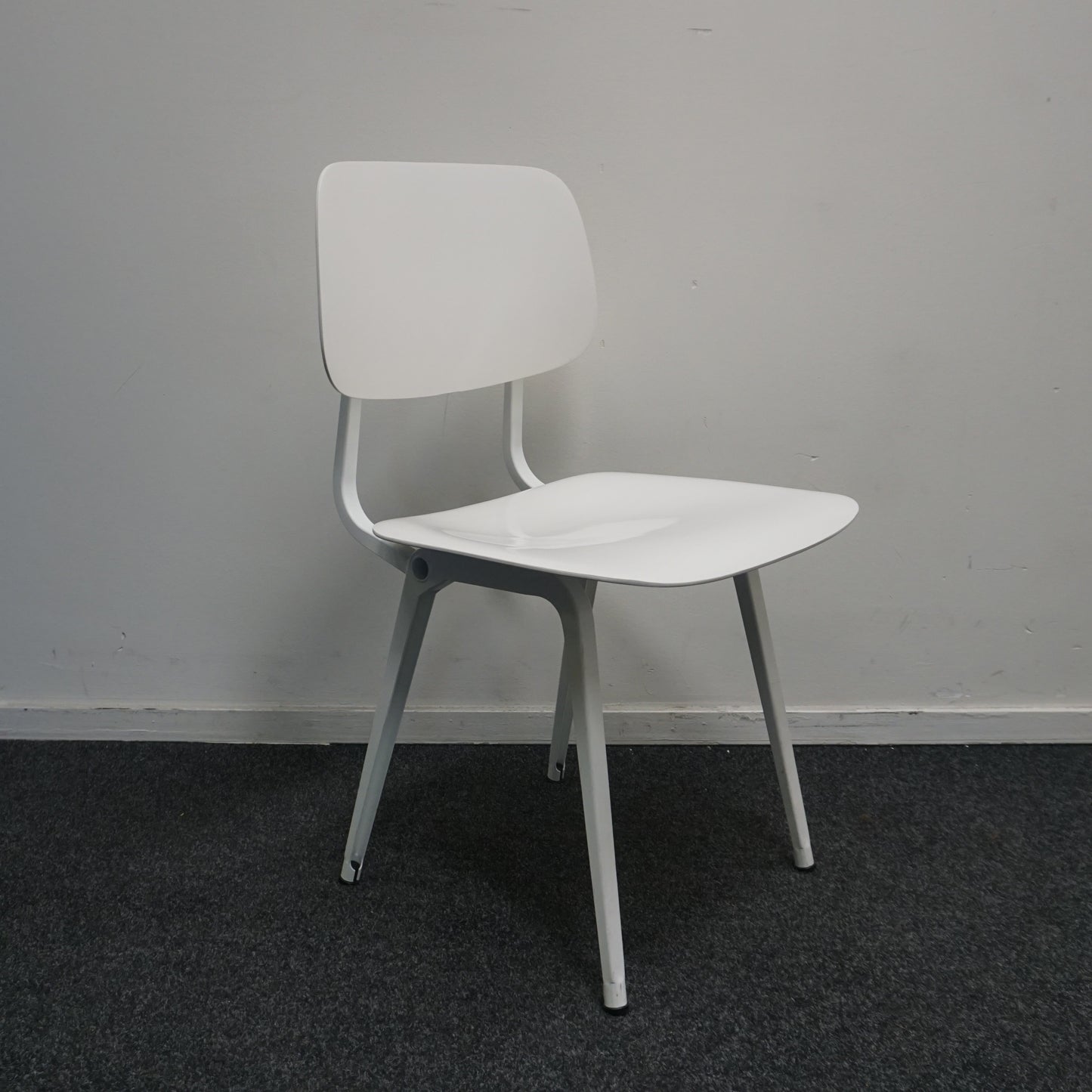 Ahrend Revolt Friso Kramer Design Stoelen | Wit