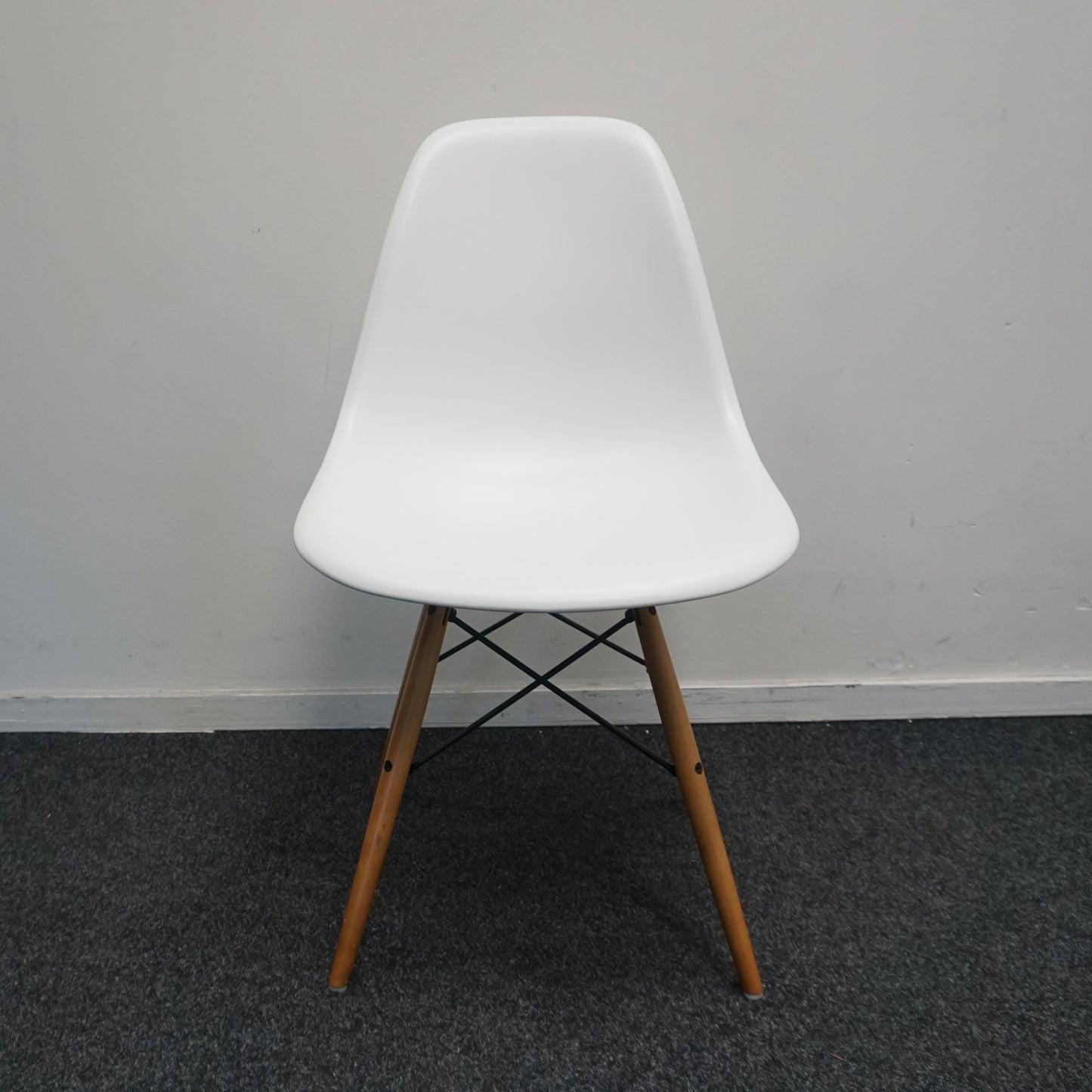 Vitra Eames DSW Design Stoel | Wit | Hout
