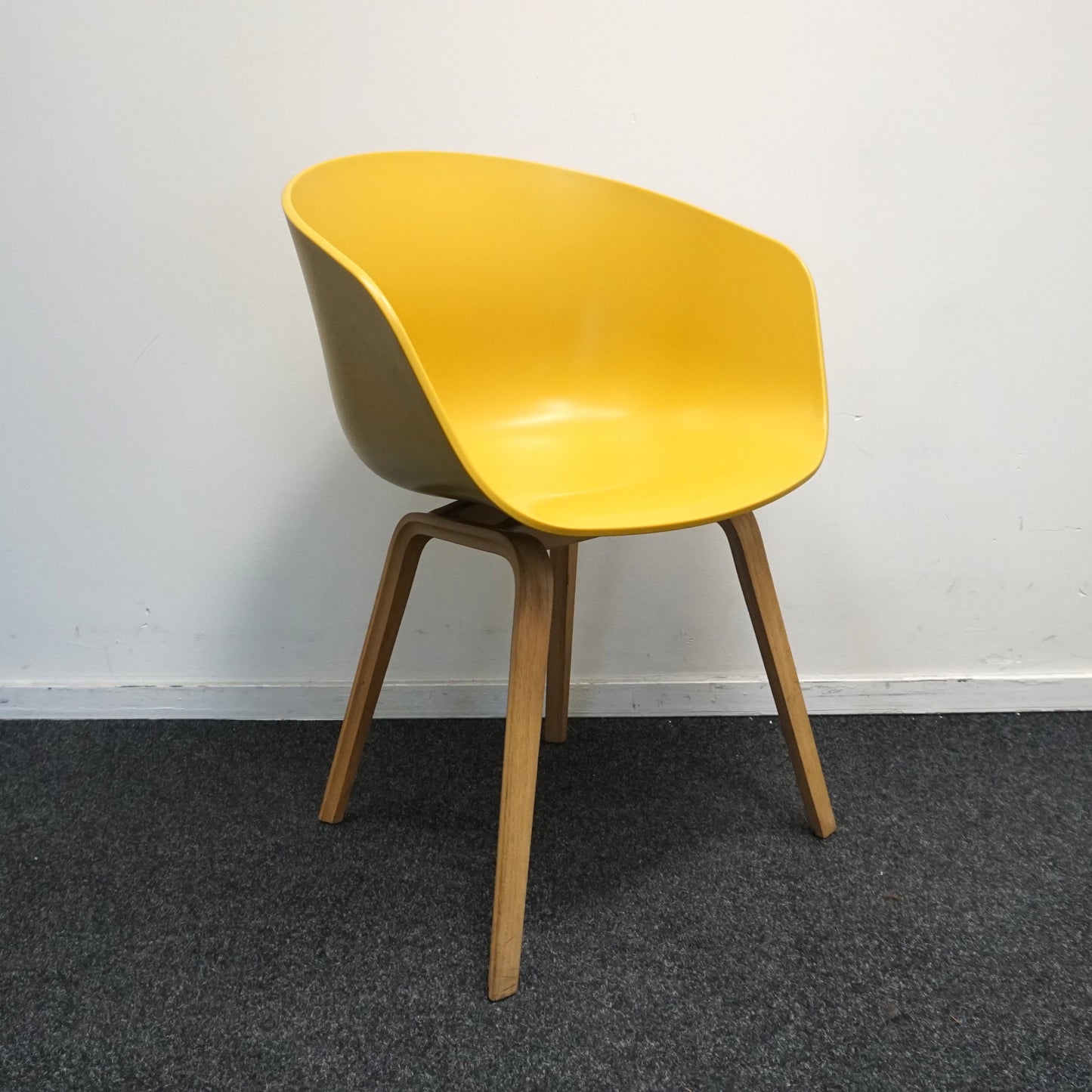 HAY About a Chair AAC22 Design Stoel | Mosterdgeel