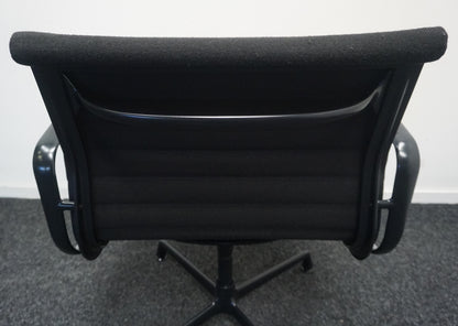 Vitra Eames EA 108 Design Vergaderstoel | Zwart / Zwart | Hopsak