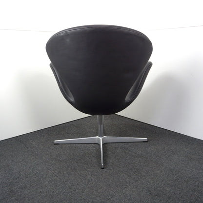 Fritz Hansen Swan Chair Design Stoel | Zwart Leer | Nieuw gestoffeerd