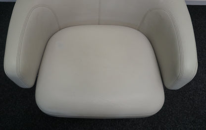 Vitra Grand Repos Design Fauteuil | Creme Wit Leer