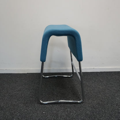 Materia Plint Design Kruk | Blauw | Zithoogte 63 cm