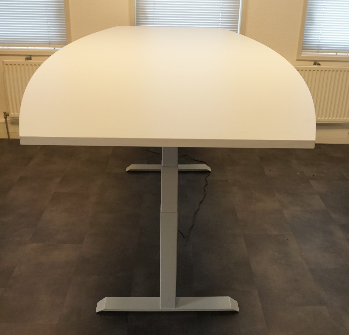 Zit-sta Vergadertafel | Elektrisch | 240 x 120 cm | Hoogte: 60 - 125 cm