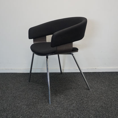 Allermuir A580 Mollie Design Stoel | Zwart / Zwart