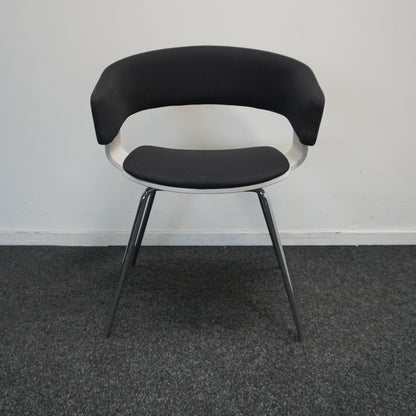 Allermuir A580 Mollie Design Stoel | Zwart / Wit