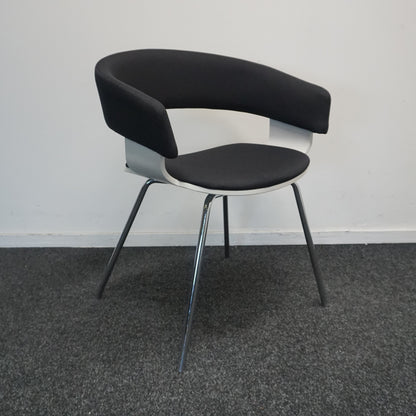 Allermuir A580 Mollie Design Stoel | Zwart / Wit