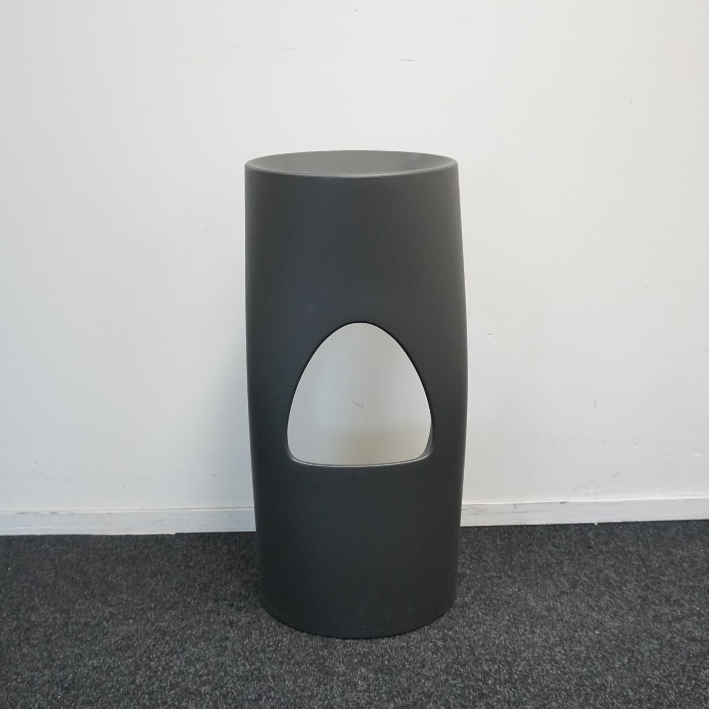 Mobles114 Barcelona Flod Design Barkruk | Antraciet | Zithoogte 77 cm