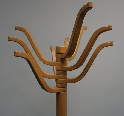 Danish Design Coat Rack by Magnus Olesen | Design kapstok | Hout