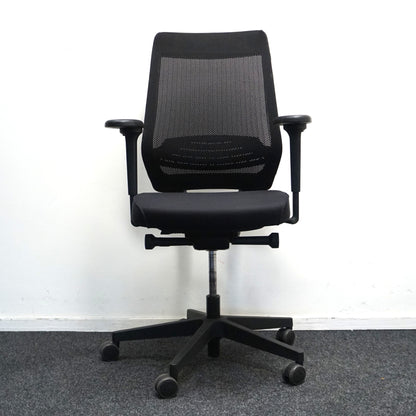 Interstuhl Bureaustoel JOYCEis3 model JC2N1 NPR1813 | Zwart