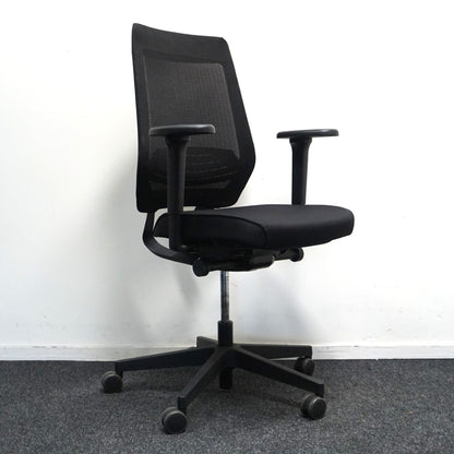 Interstuhl Bureaustoel JOYCEis3 model JC2N1 NPR1813 | Zwart
