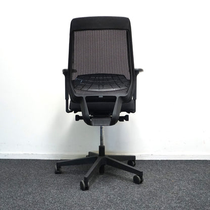 Interstuhl Bureaustoel JOYCEis3 model JC2N1 NPR1813 | Zwart