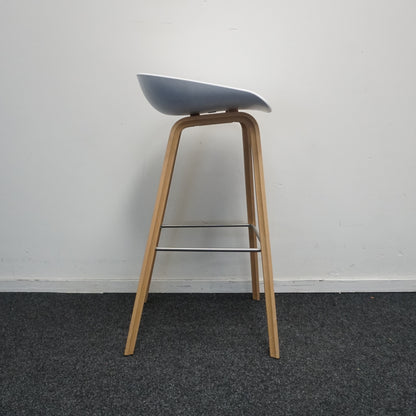 HAY About a Stool AAS32 Design Barkruk | Wit / Eiken | Zithoogte 75 cm