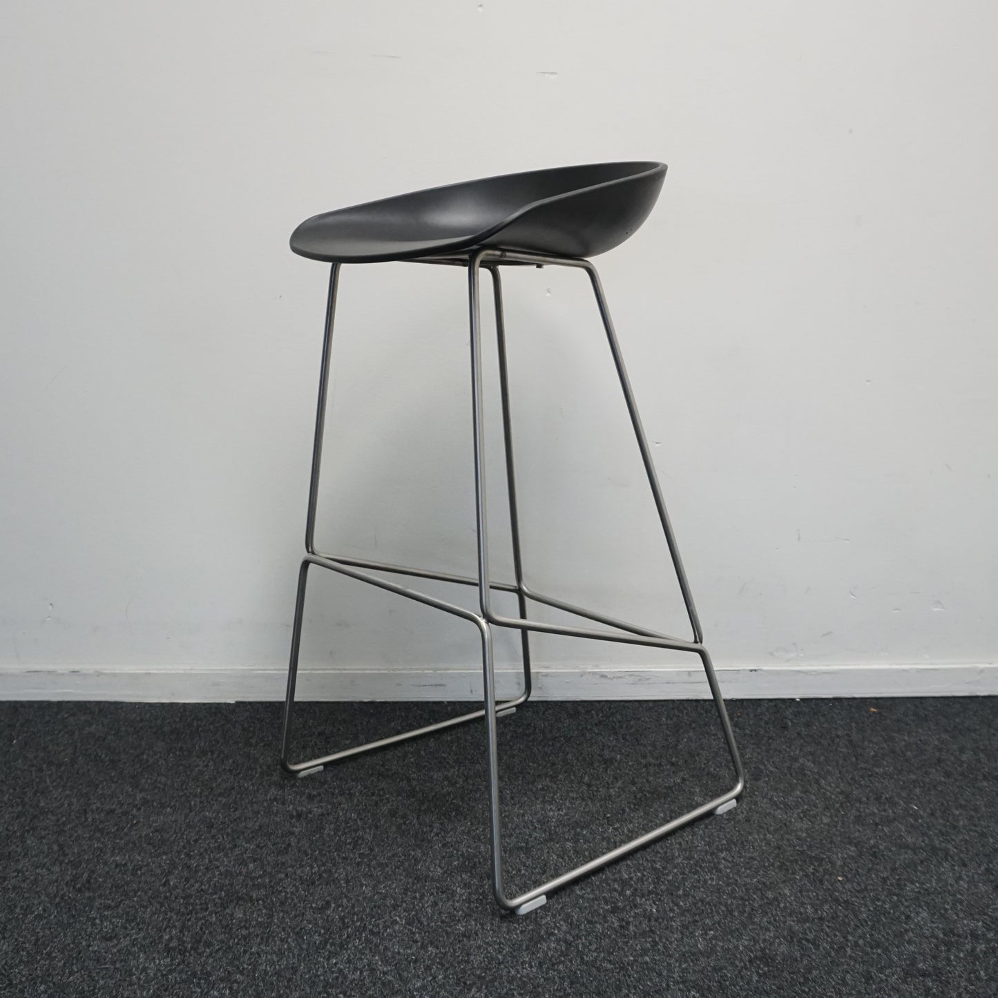 HAY About a Stool AAS38 Design Barkruk | Zwart / RVS | Zithoogte 75 cm