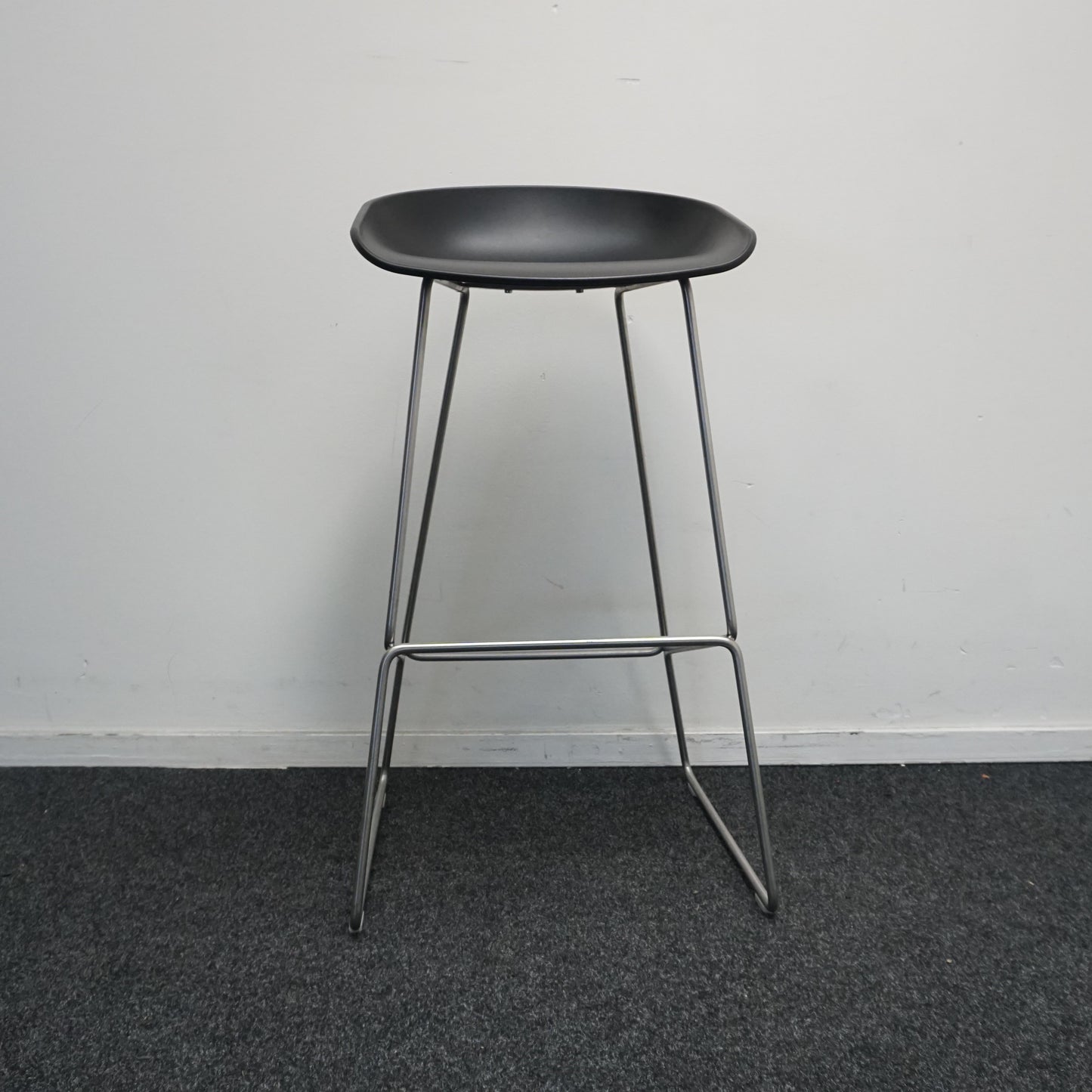 HAY About a Stool AAS38 Design Barkruk | Zwart / RVS | Zithoogte 75 cm