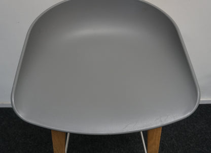 HAY About a Stool AAS32 Design Barkruk | Grijs / Eiken | Zithoogte 75 cm