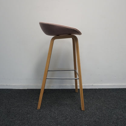 HAY About a Stool AAS33 Design Barkruk | Zacht Roze / Eiken | Zithoogte 75 cm
