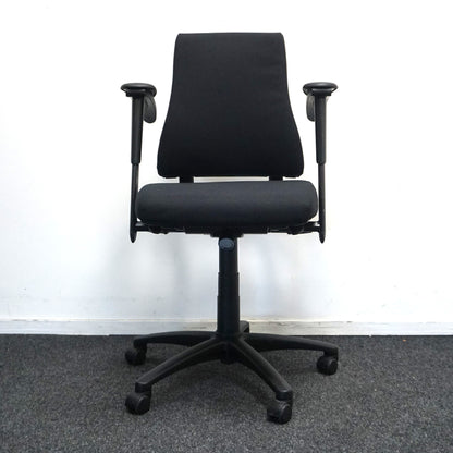 BMA Axia Bureaustoel | Nieuw Gestoffeerd | Zwart | 3D pads