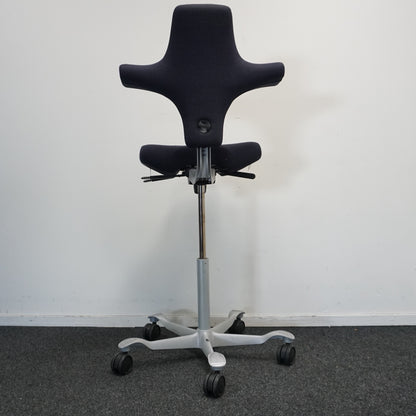 HAG Capisco 8106 Bureaustoel | Zadelzit | Blauw | 63 - 87 cm