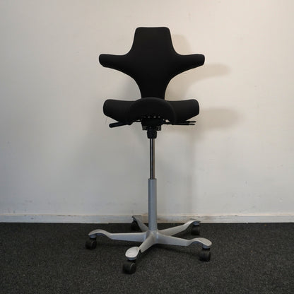 HAG Capisco 8106 Bureaustoel | Zadelzit | Zwart / Grijs | 60 - 85 cm