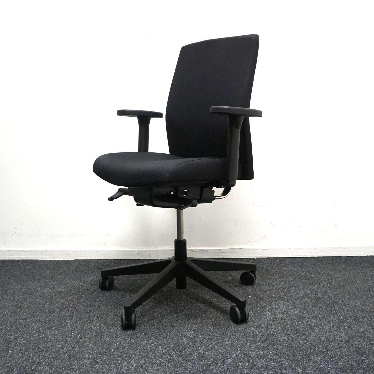 Beta be Noble Bureaustoel | Ergonomisch | Zwart