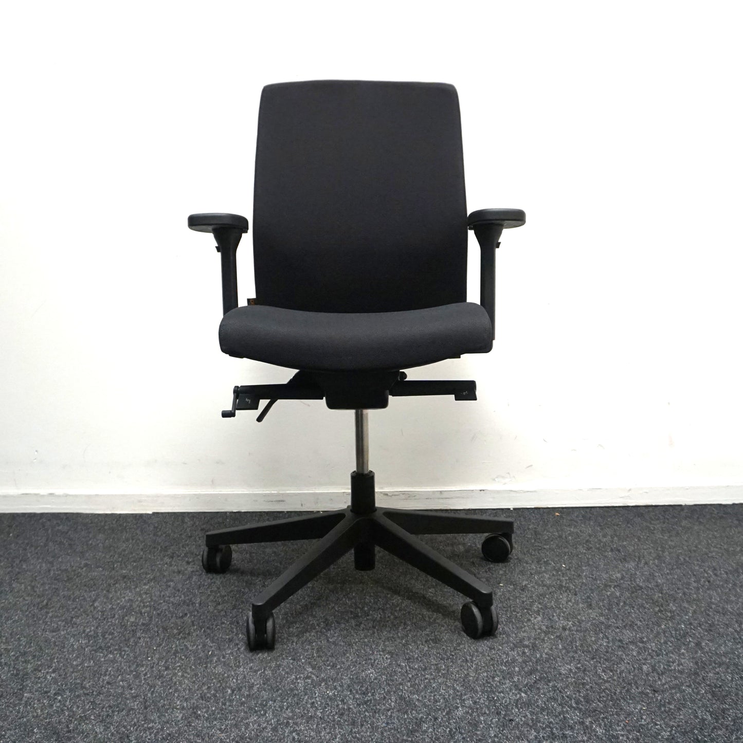 Beta be Noble Bureaustoel | Ergonomisch | Zwart