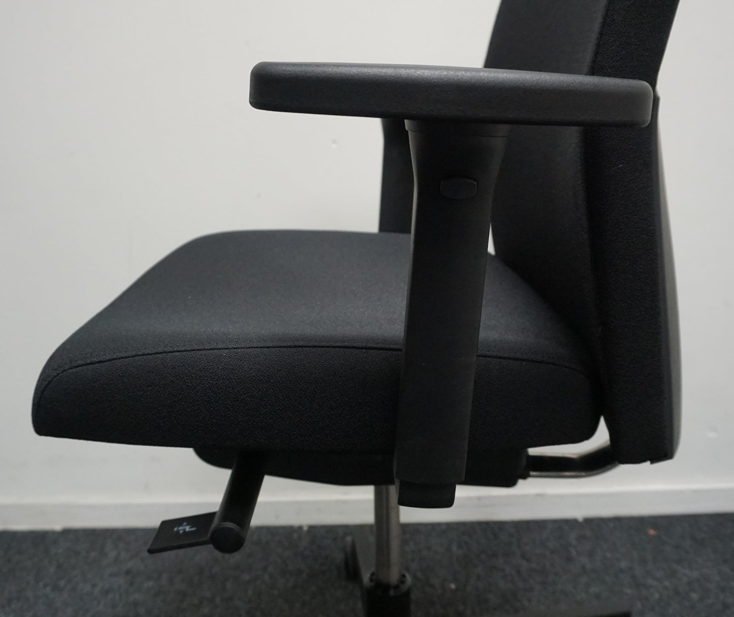 Beta be Noble Bureaustoel | Ergonomisch | Zwart