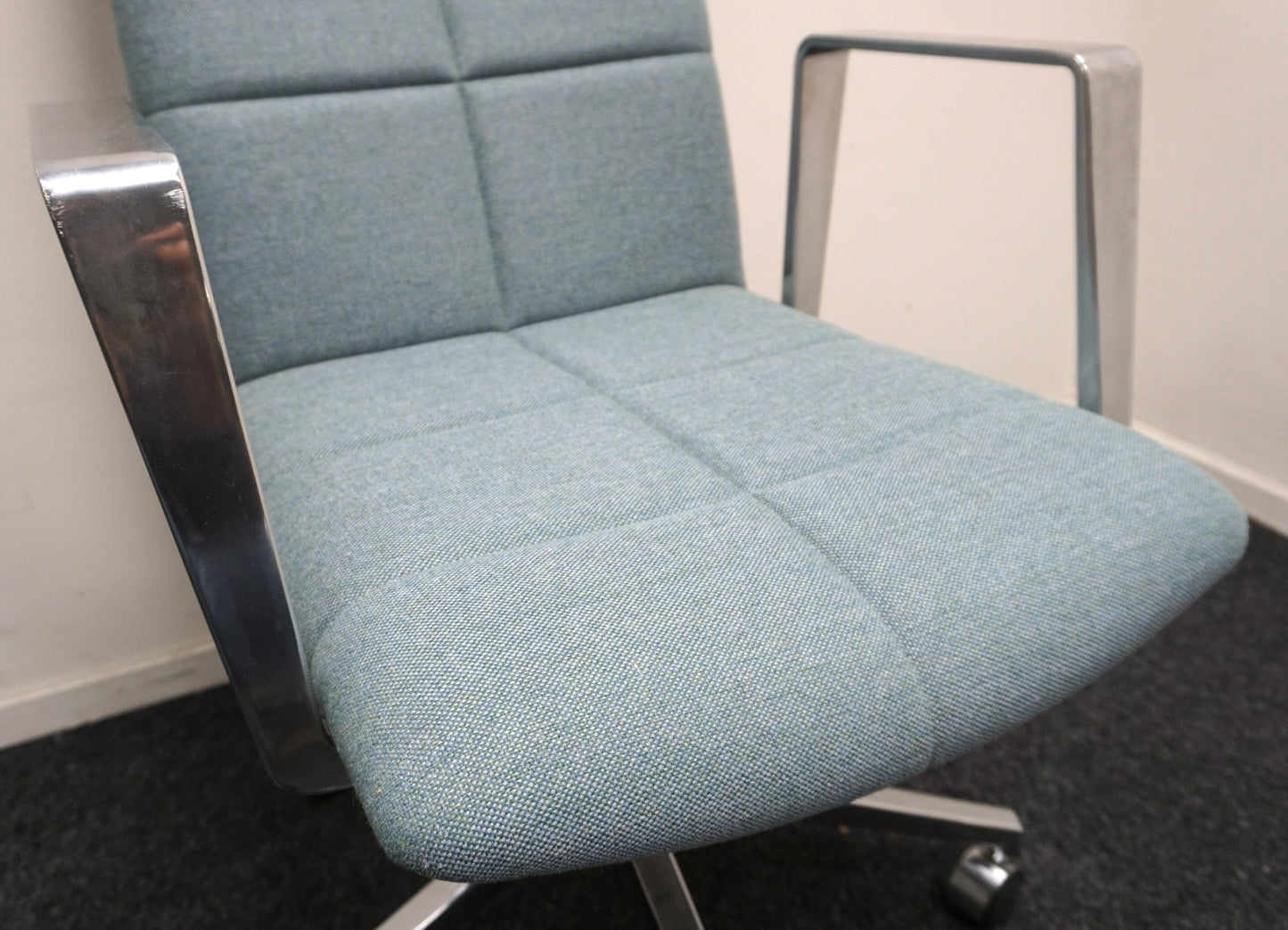 Lammhults Archal XL Vergaderstoel | Bureaustoel | Lichtblauw