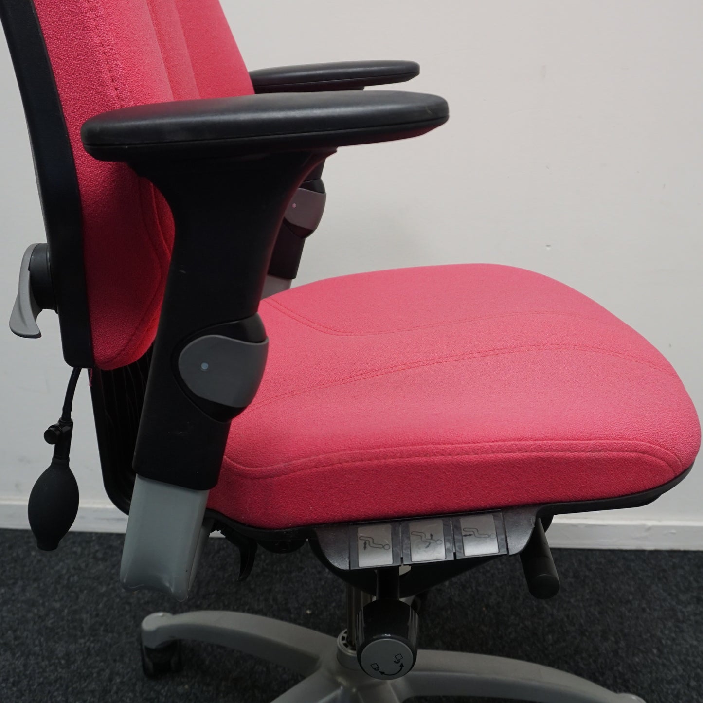 RH Logic 300 Bureaustoel | Ergonomisch | Rood