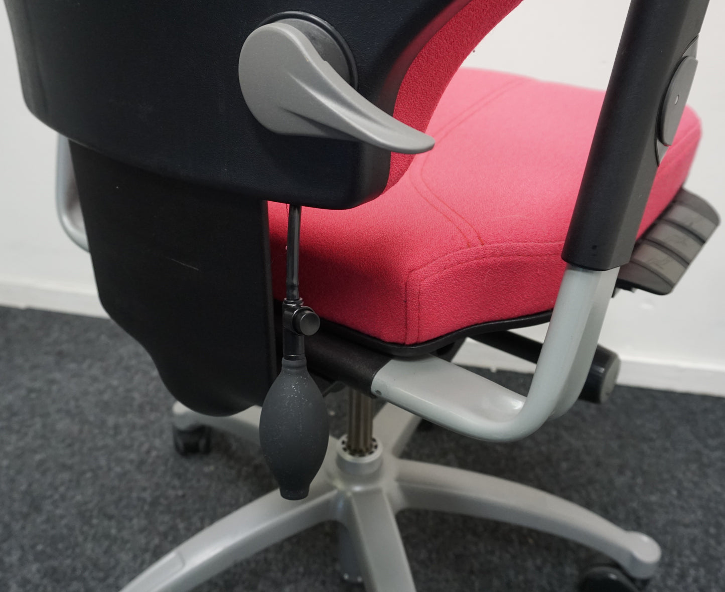 RH Logic 300 Bureaustoel | Ergonomisch | Rood