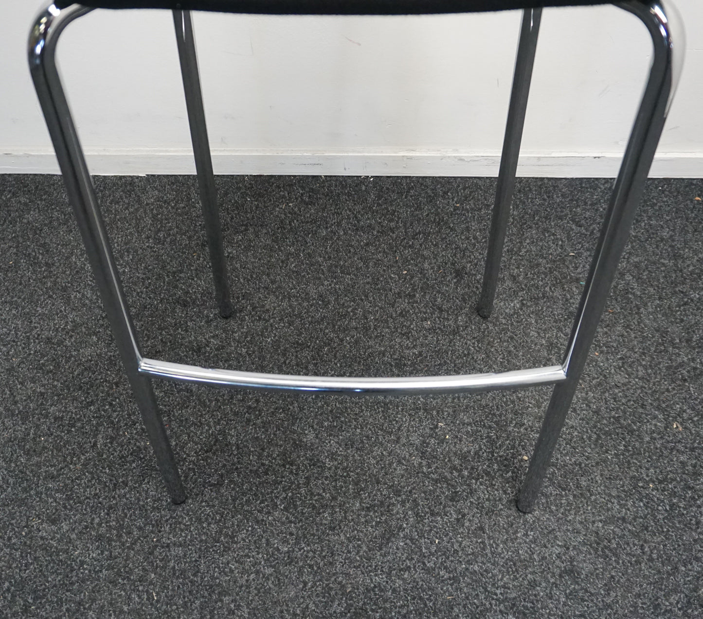 Materia Plektrum Barkruk | Zwart | Zithoogte 78 cm