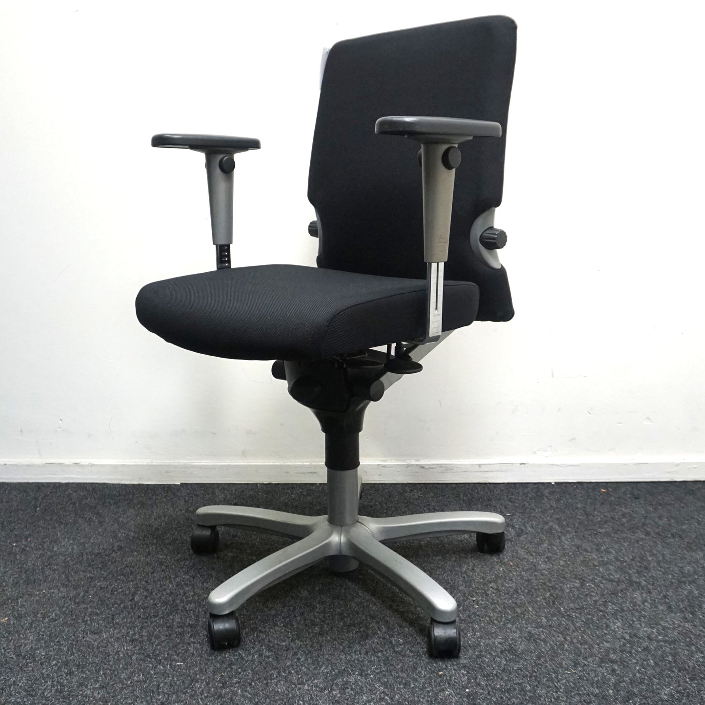 Haworth Comforto 77 Bureaustoel | Zwart / Grijs | Nieuw gestoffeerd