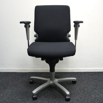 Haworth Comforto 77 Bureaustoel | Zwart / Grijs | Nieuw gestoffeerd