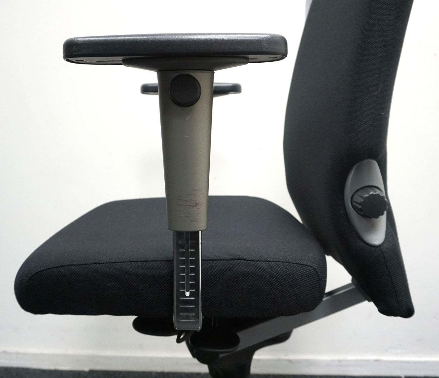 Haworth Comforto 77 Bureaustoel | Zwart / Grijs | Nieuw gestoffeerd