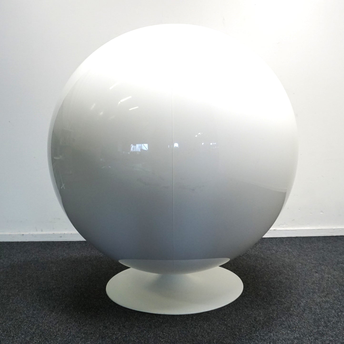 Eero Aarnio Originals Ball Chair Design Fauteuil | Blauw / Wit