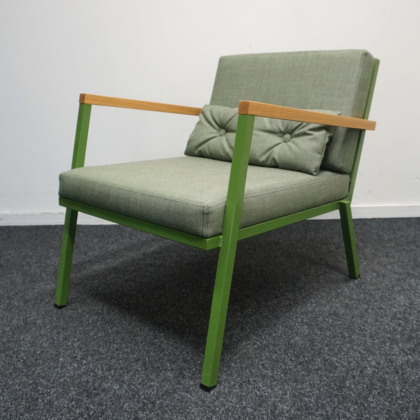 Satelliet 25.25. LAC Design Fauteuil | Groen