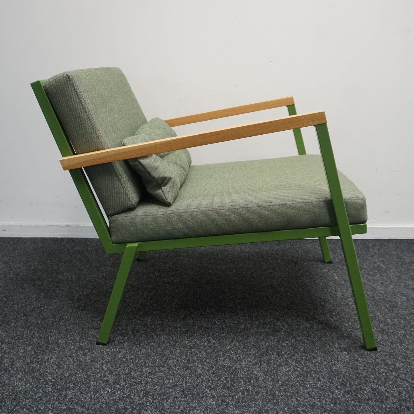 Satelliet 25.25. LAC Design Fauteuil | Groen