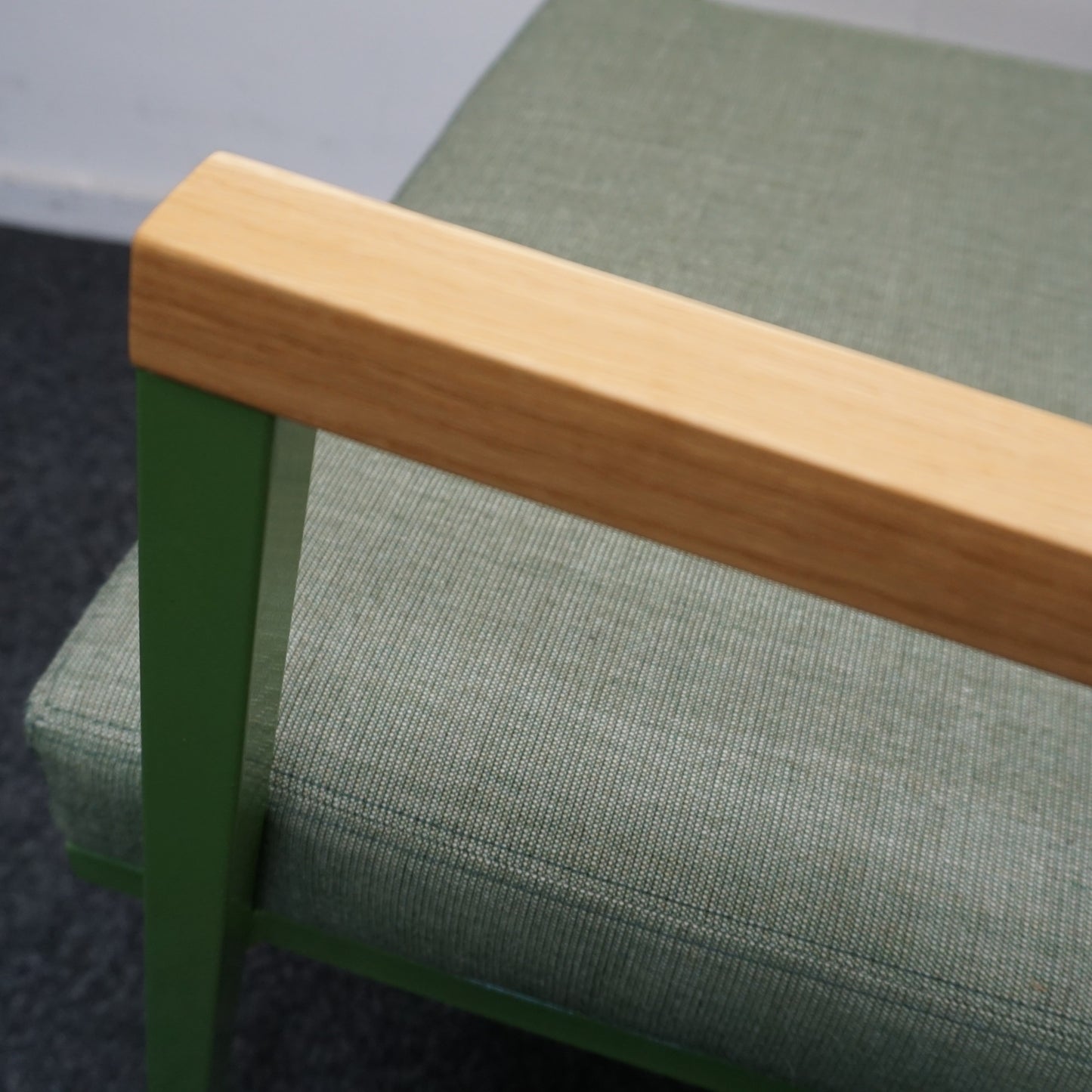 Satelliet 25.25. LAC Design Fauteuil | Groen