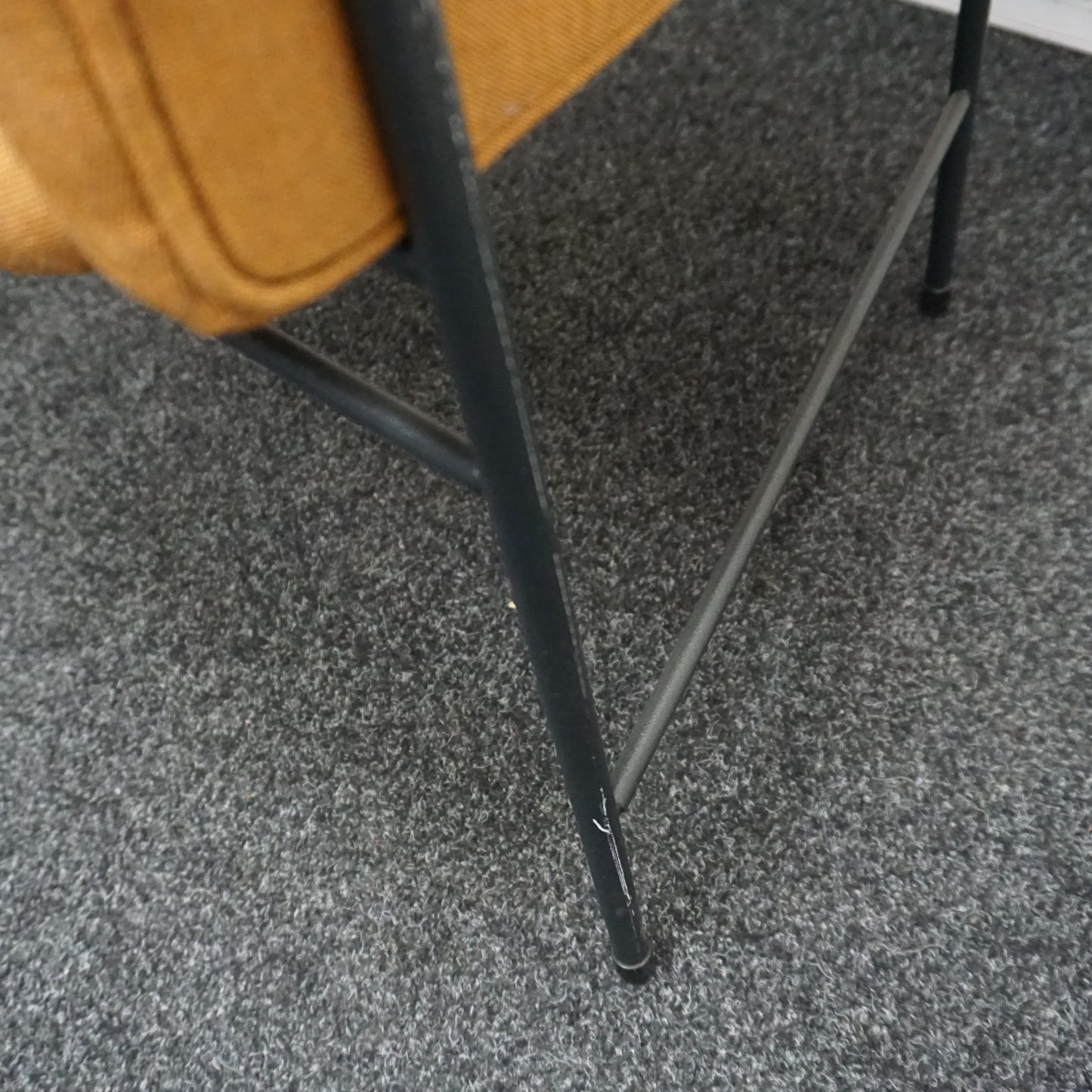 New Works Covent Chair Design Stoel | Okergeel