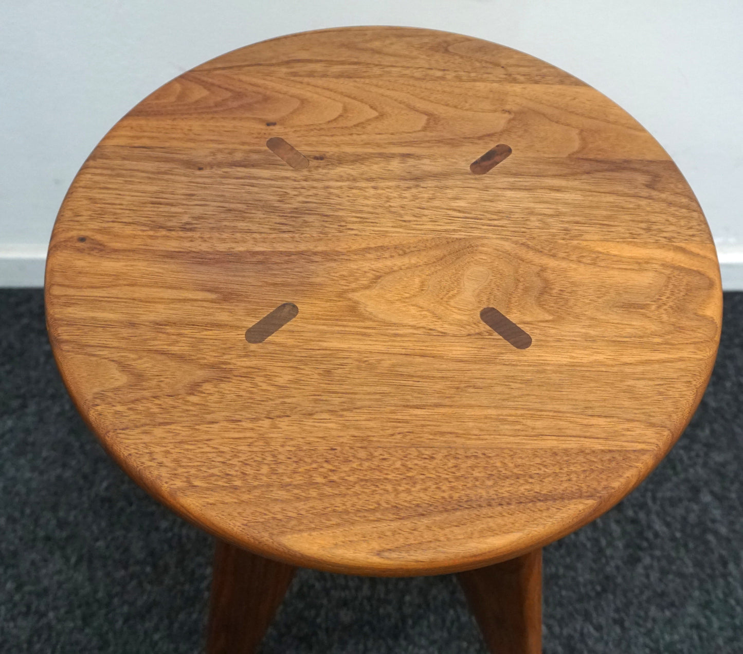 Vitra Jean Prouve Tabouret Bois Design Kruk | Donker Eiken | Zithoogte 45 cm