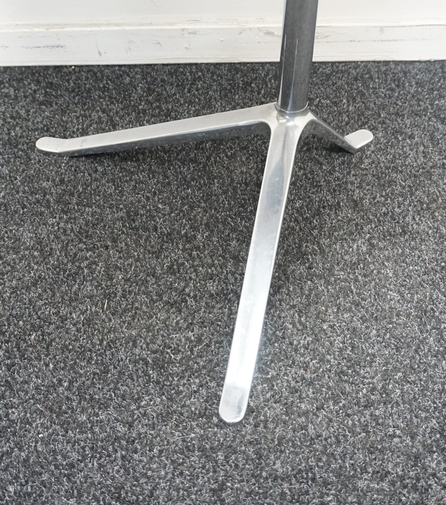 Fritz Hansen Little Friend Bijzettafel Design Bijzettafel | Wit | Vaste Hoogte