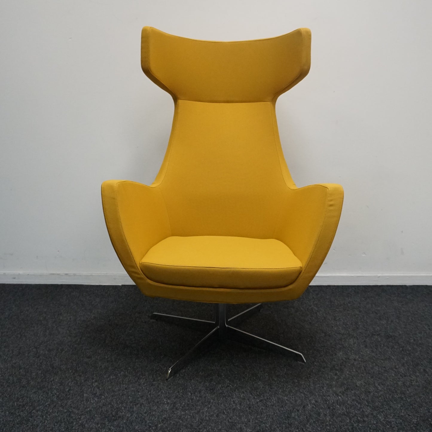 Ahrend Design Fauteuil | Draaibaar | Okergeel