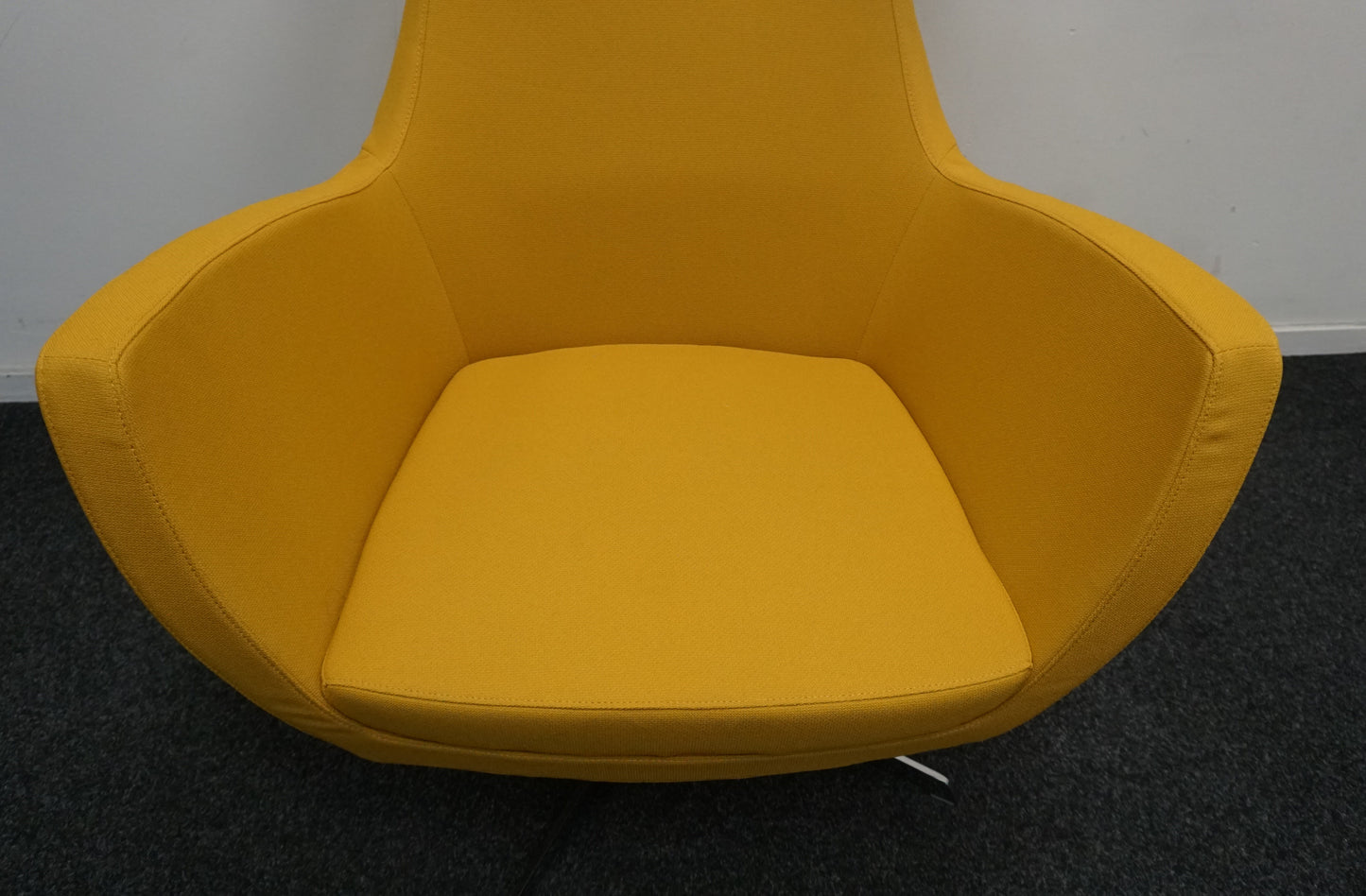 Ahrend Design Fauteuil | Draaibaar | Okergeel