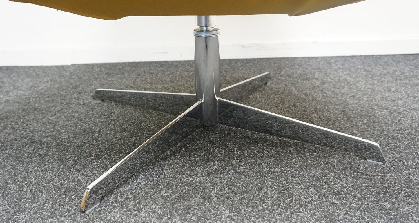 Ahrend Design Fauteuil | Draaibaar | Okergeel