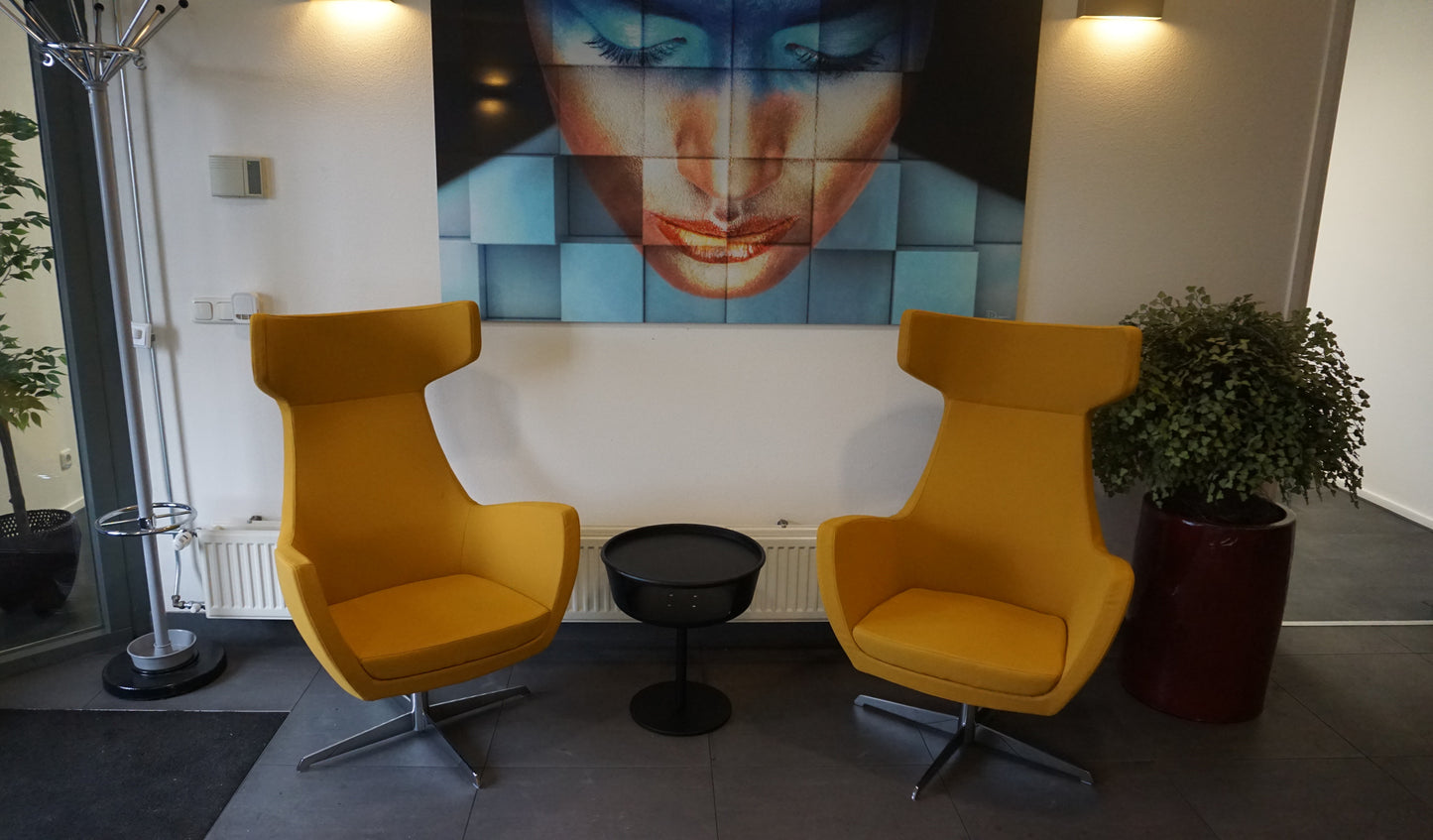 Ahrend Design Fauteuil | Draaibaar | Okergeel