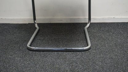 Slede Vergaderstoel | Zwarte stof | Chroom frame | Stapelbaar