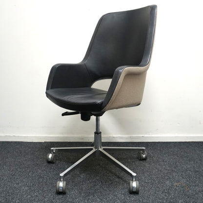 Mpiu Juliette J101 Design Vergaderstoel | Zwart Leer / Beige stof
