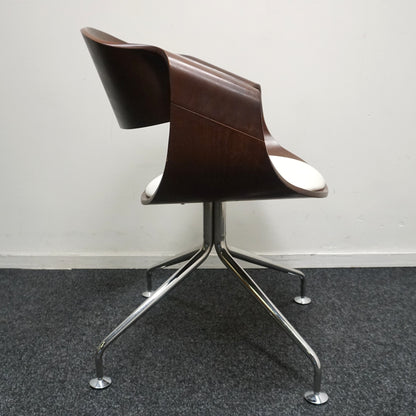 Vepa Embrace Design Stoel | Donkerbruin hout | Wit Leer