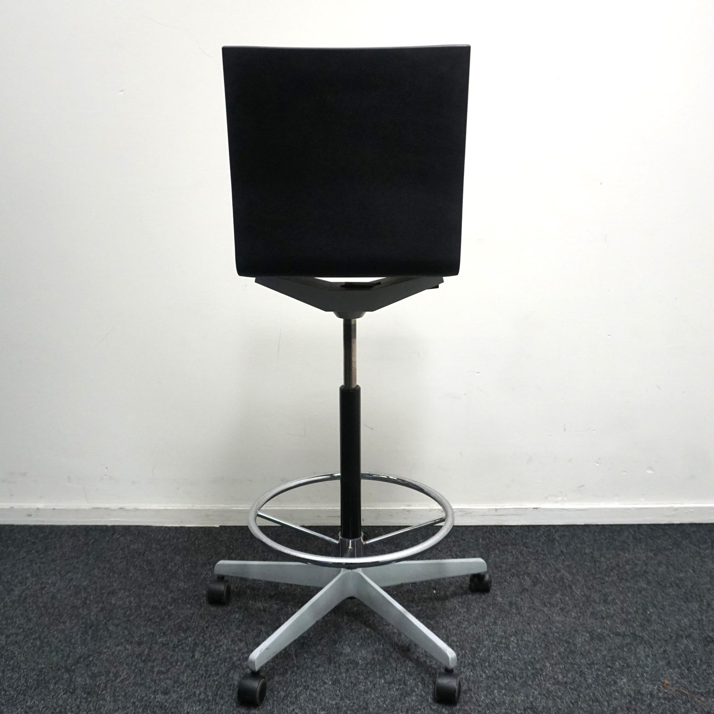 Vitra .04 Baliestoel | Zwart | Bureaustoel
